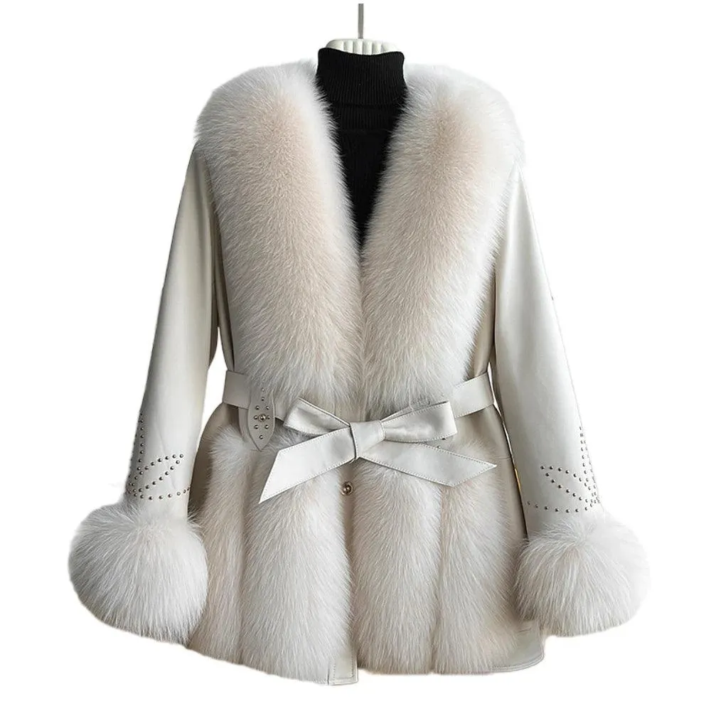 Elegant Fox Fur-Accented Winter Jacket: The Ultimate in Warmth and Style