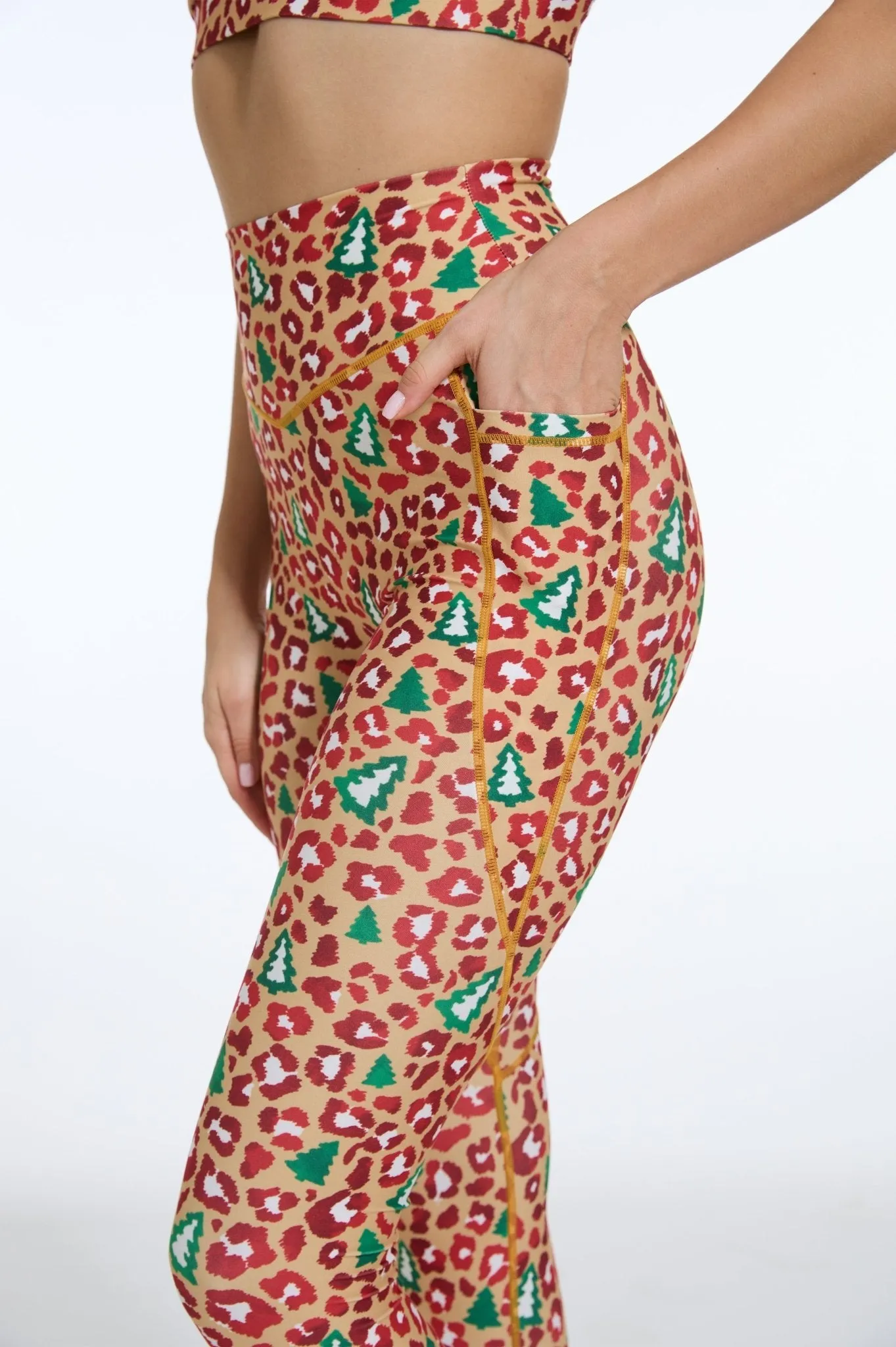 Festive Roar High-waisted Leggings with Pockets