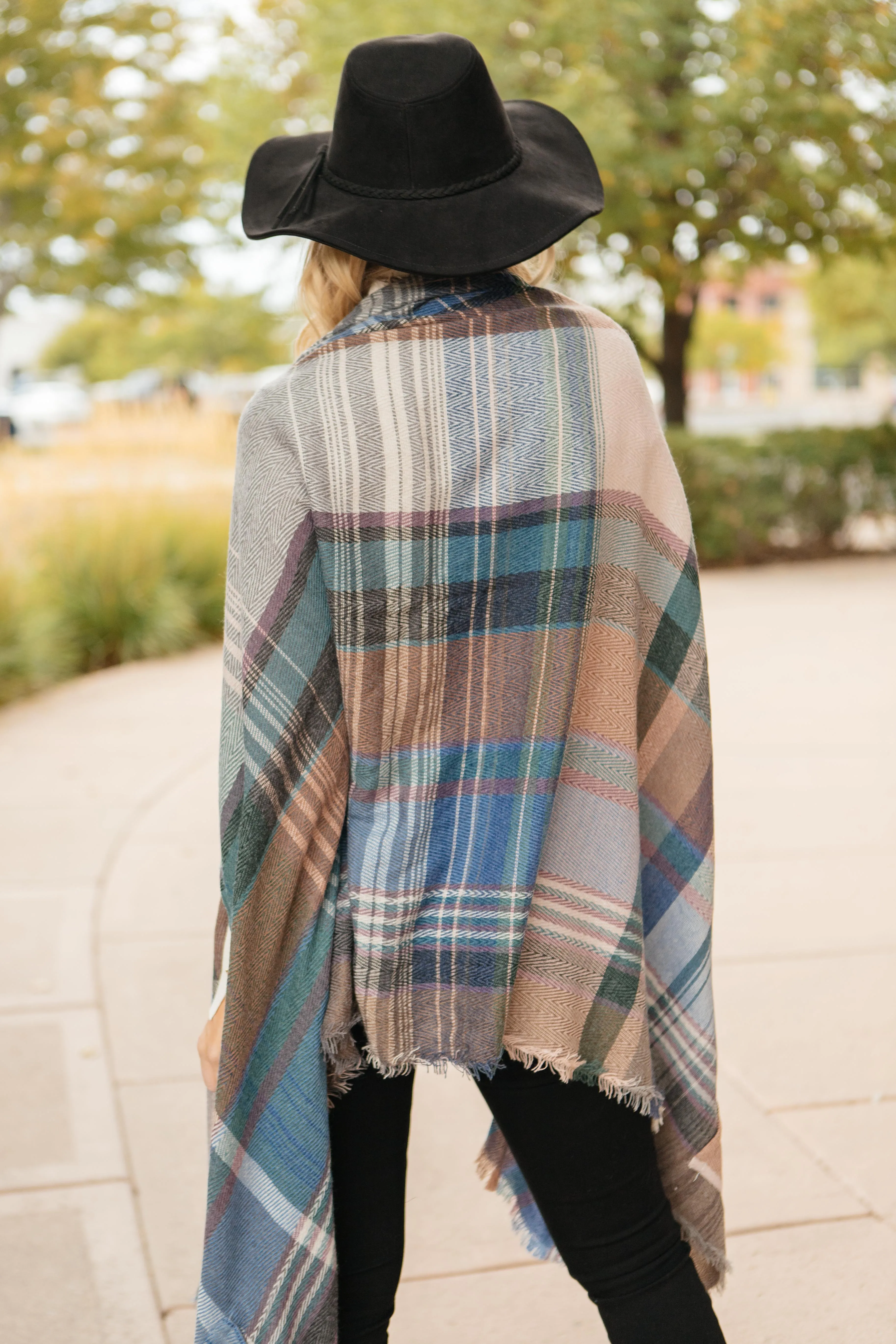 Nacho Basic Poncho in Light Gray