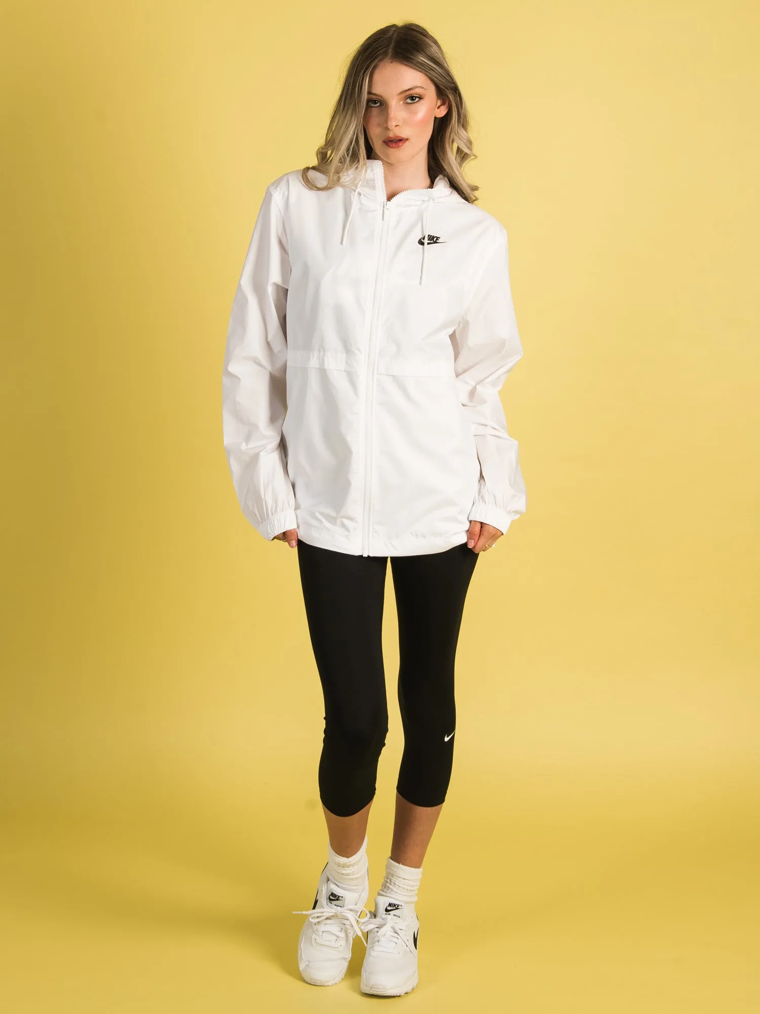 NIKE SPORTSWEAR ESSENTIAL RPL WVN JACKET