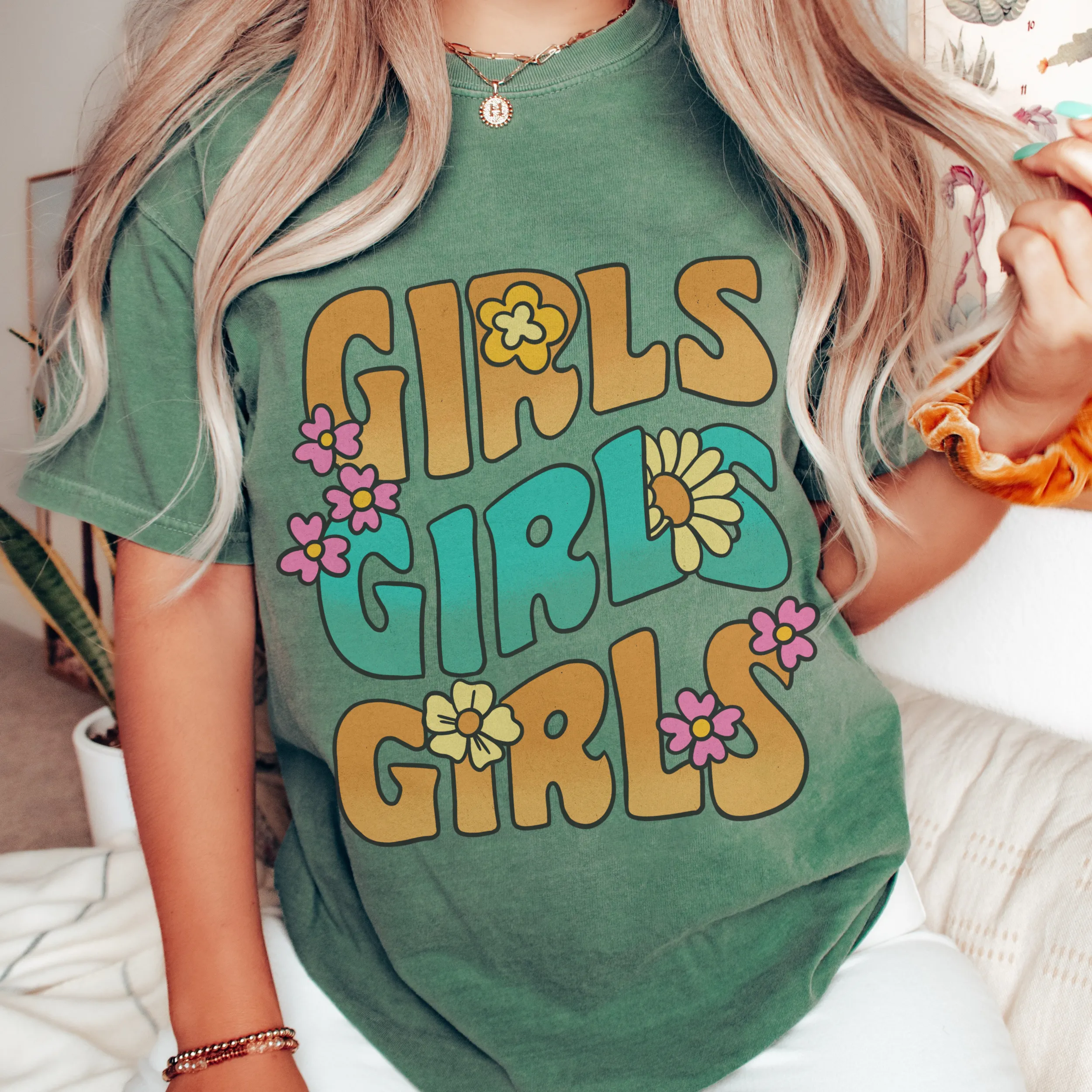 Trendy 70's Girls, Girls, Girls Comfort Colors® T-shirt, Spring 1970's Retro Design T-Shirt in Six Colors Trendy Summer Tee